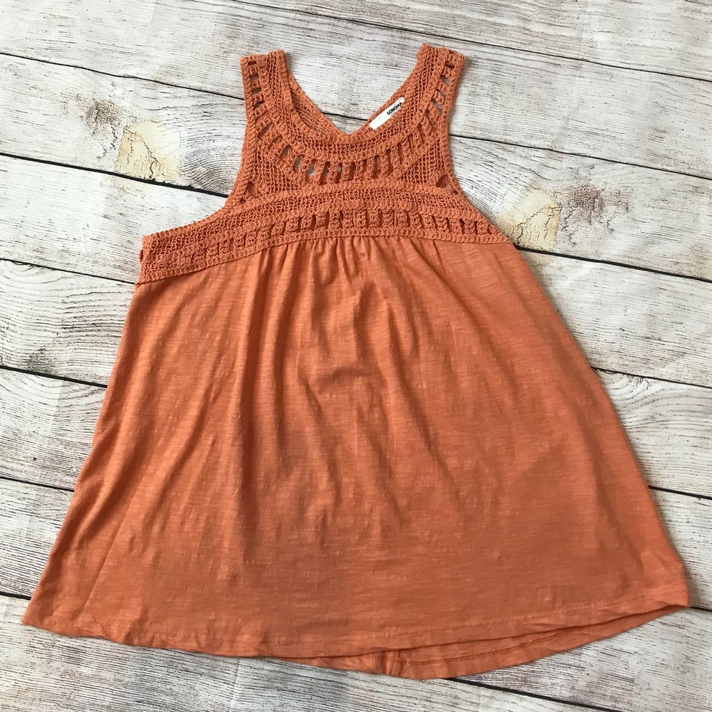 Sonoma Crochet Trim Flowy Tank